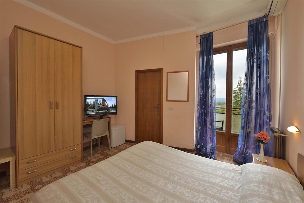 Hotel Attico Chianciano Terme Zewnętrze zdjęcie