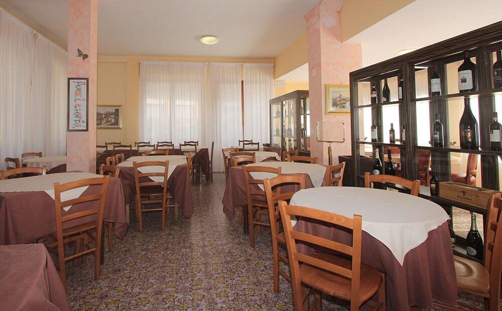 Hotel Attico Chianciano Terme Zewnętrze zdjęcie