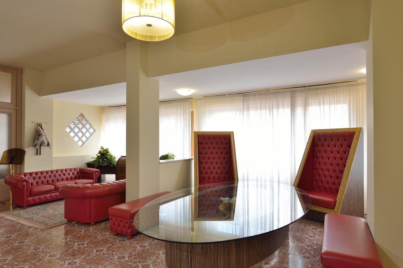 Hotel Attico Chianciano Terme Zewnętrze zdjęcie