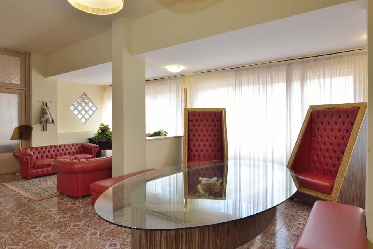 Hotel Attico Chianciano Terme Zewnętrze zdjęcie