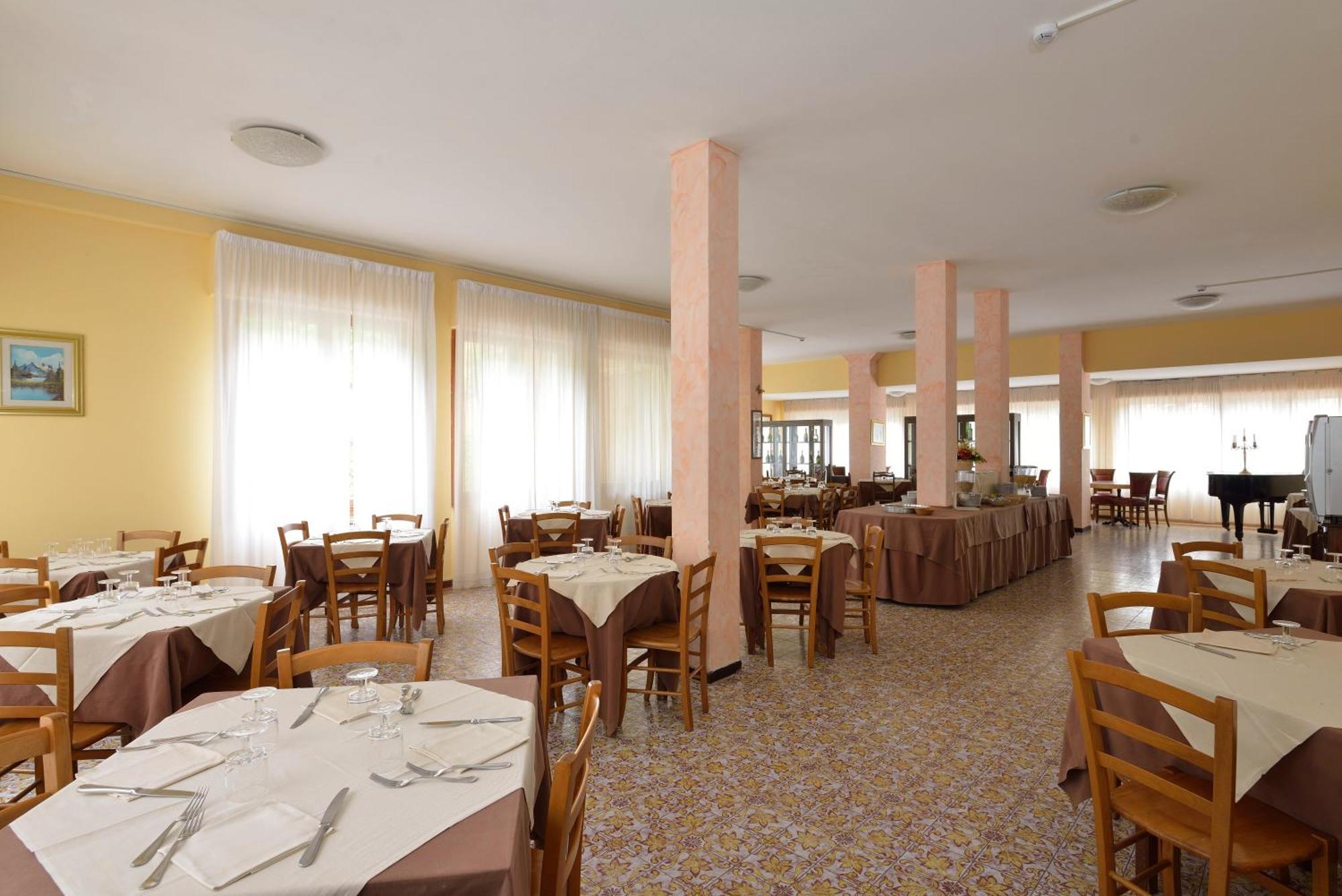Hotel Attico Chianciano Terme Zewnętrze zdjęcie